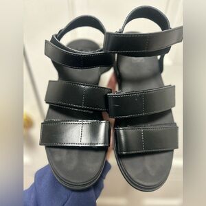 Vans Women's Black Colfax Sandals 6.5 used